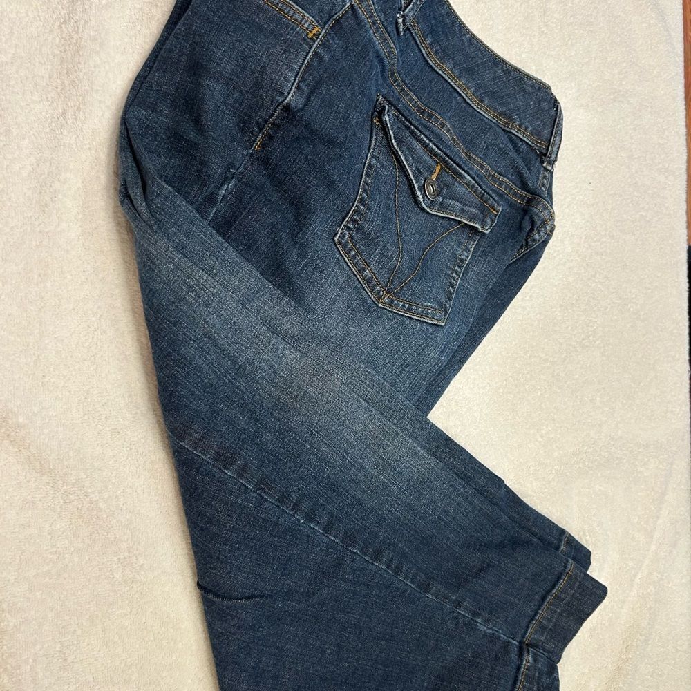 St. John's Bay Dark blue capris size 10